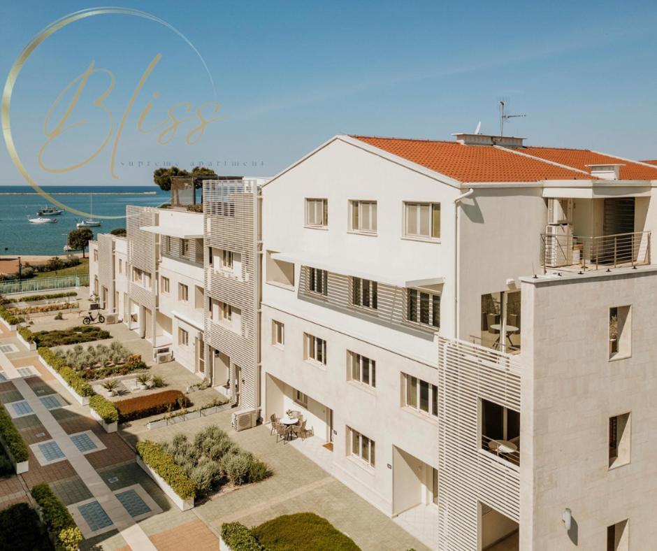 Supreme Apartment Bliss Umag Bagian luar foto
